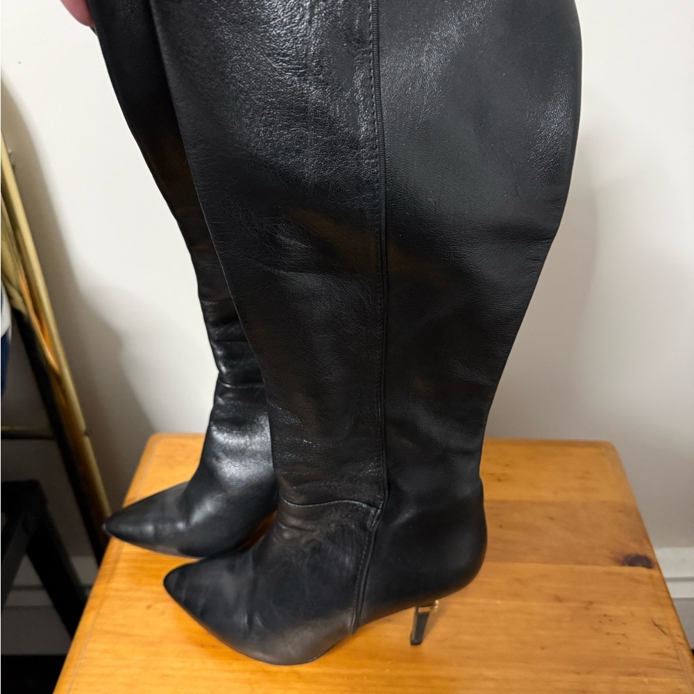 Women’s Size 9 tall Tory Burch black leather heel boots with side zipper